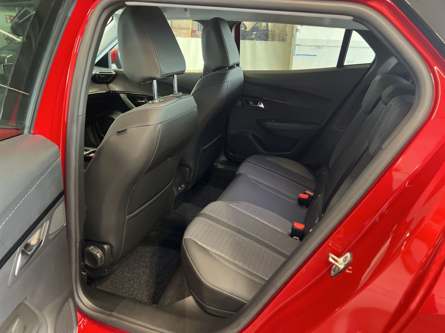 PEUGEOT 2008 Allure Pack Pure Tech 130