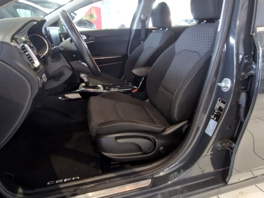 KIA Ceed SW Spirit PHEV, Kamera, SHZ