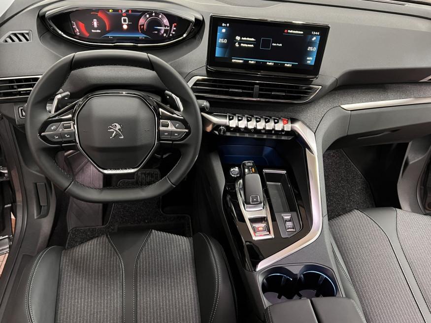 PEUGEOT 5008 Allure Pack PT 130 EAT8