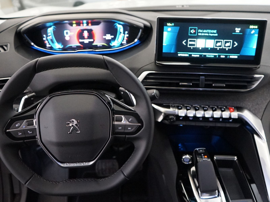 PEUGEOT 3008 Allure Pack Hybrid 225 e-EAT8
