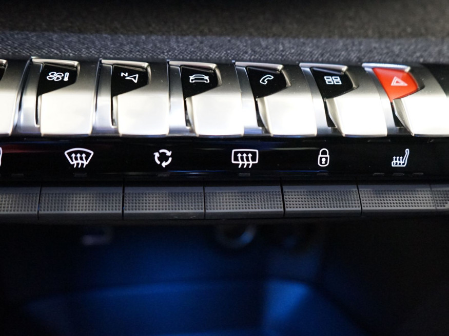 PEUGEOT 3008 Allure Pack,LED,SHZ,Easy-Paket