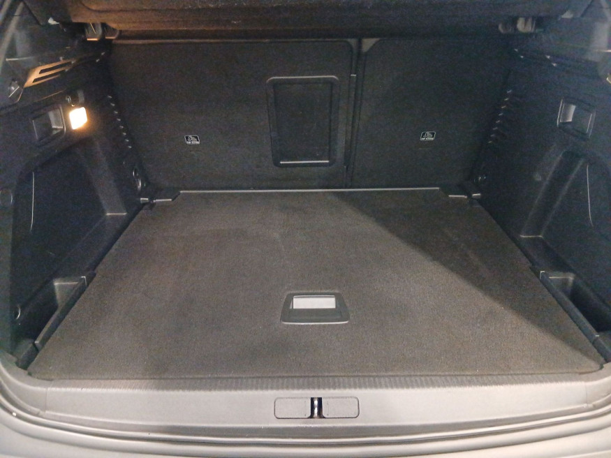 PEUGEOT 3008 Allure PureTech 130,Navi,SHZ