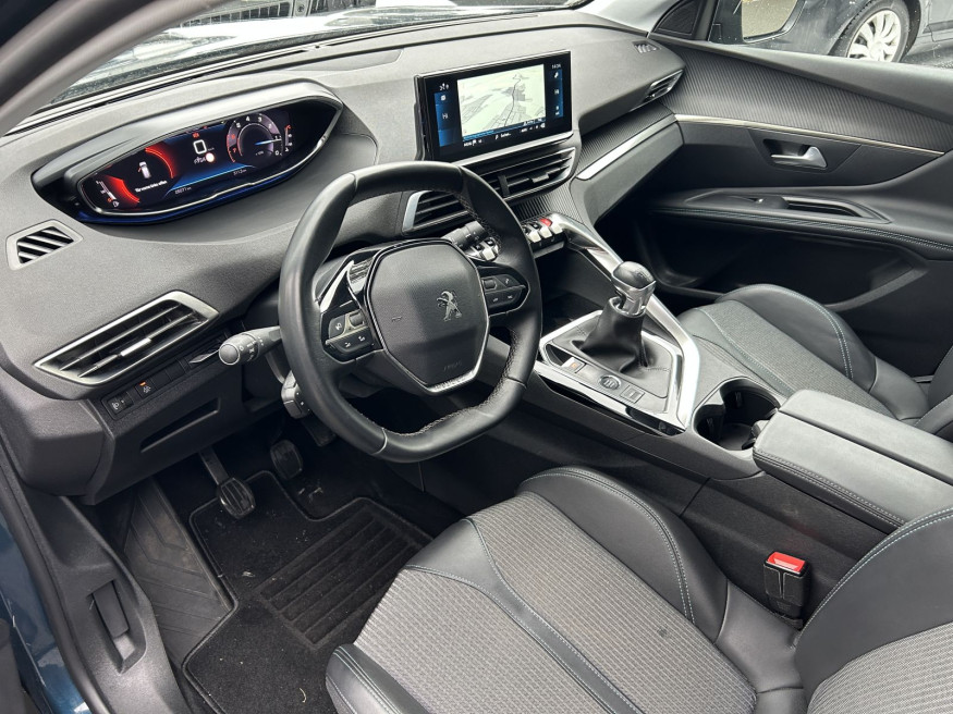 PEUGEOT 3008 Allure PureTech 130,Navi,SHZ