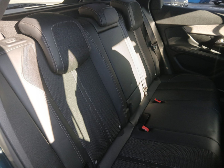 PEUGEOT 3008 GT, Pure Tech, SHZ, LED