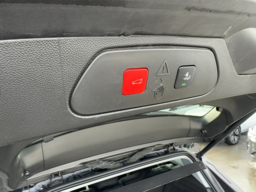 OPEL Grandland X Ultimate 1.2T AT8 AHK