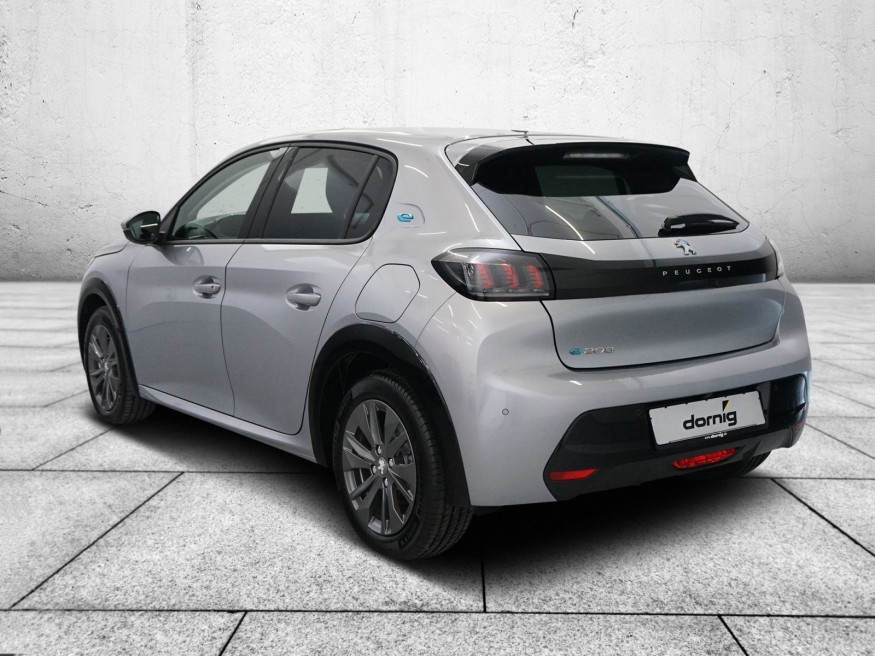 PEUGEOT 208 Allure Pack136,Kamera,SHZ