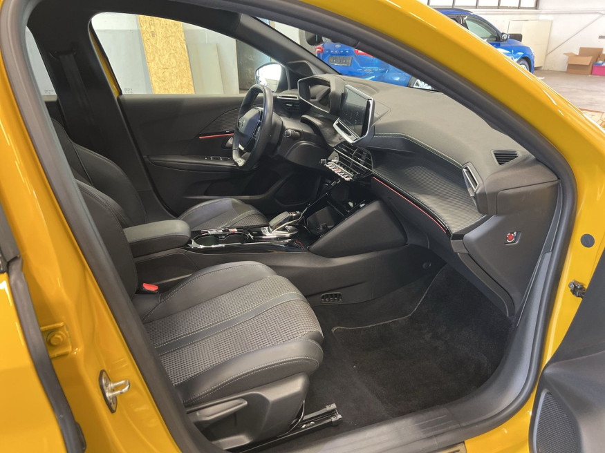PEUGEOT 208 GT Elektro 136, Navi, SHZ