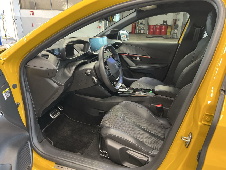 PEUGEOT 208 GT Elektro 136, Navi, SHZ