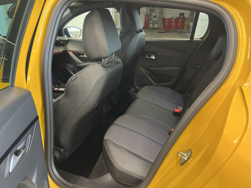 PEUGEOT 208 GT Elektro 136, Navi, SHZ
