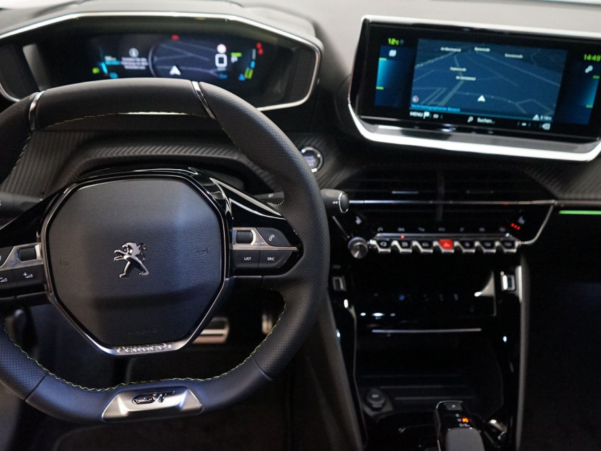 PEUGEOT 208 GT Pack Elektro 136 DAB+
