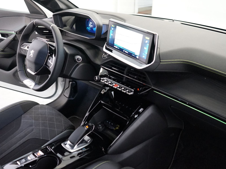 PEUGEOT 208 GT Pack Elektro 136 DAB+