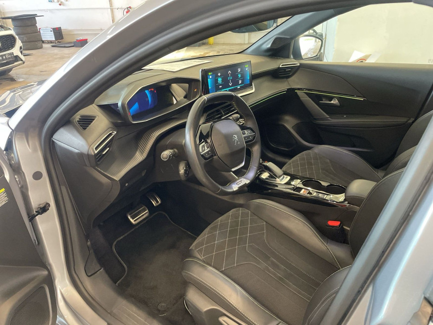 PEUGEOT 208 GT Pack Elektro 136 Glasdach