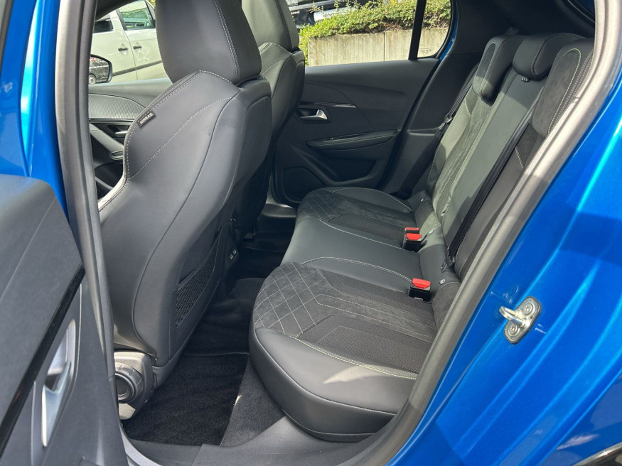 PEUGEOT 208 GT Pack Elektro 136 Glasdach
