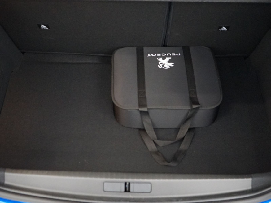 PEUGEOT 208 GT Elektro 136 Navi LED