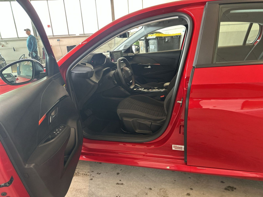 PEUGEOT 208 Active Pack Elektro 136