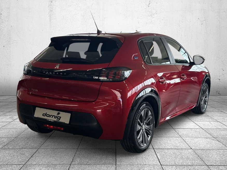 PEUGEOT 208 Active Pack Elektro 136
