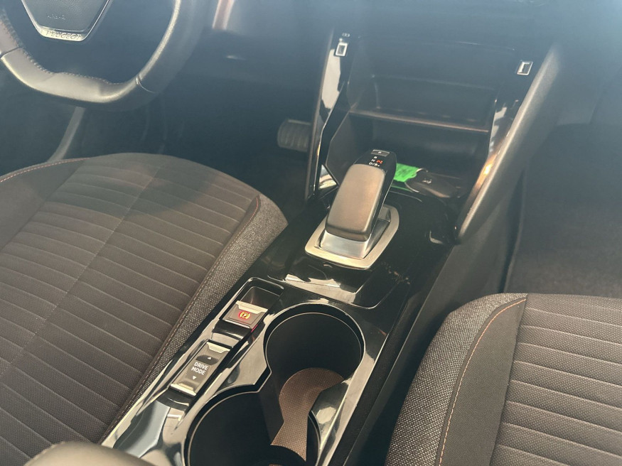 PEUGEOT 208 Active Pack Elektro 136