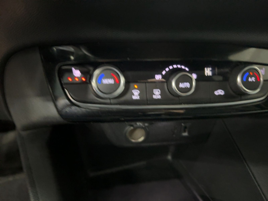 OPEL Corsa Elegance 1.2,SHZ, Parkpilot