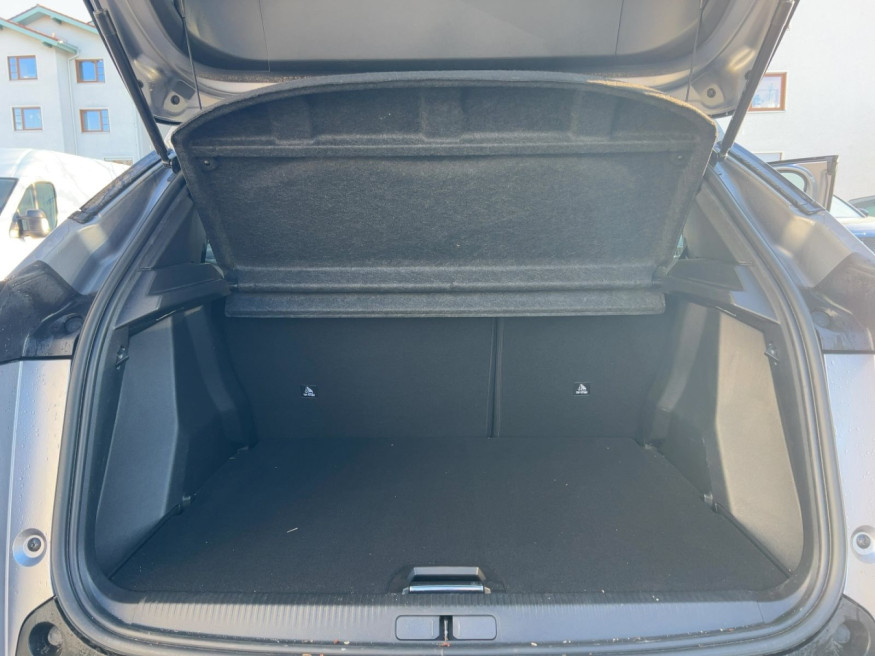 PEUGEOT 2008 Allure Pure Tech 100