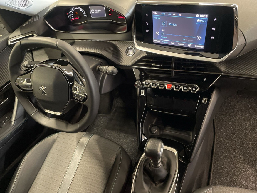 PEUGEOT 2008 Allure PureTech 130,Kam.,SHZ