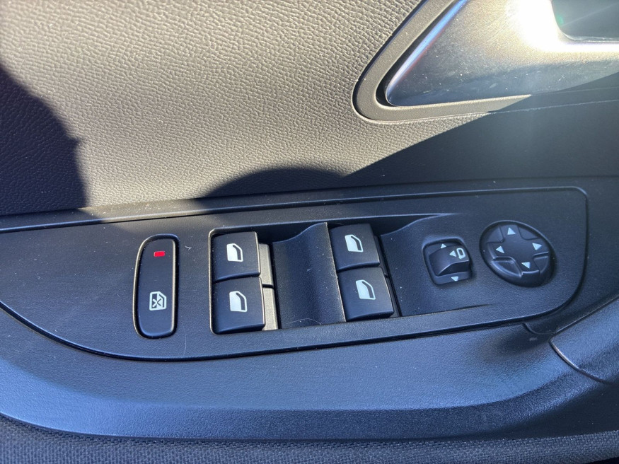PEUGEOT 2008 Active Pack Elektro 136