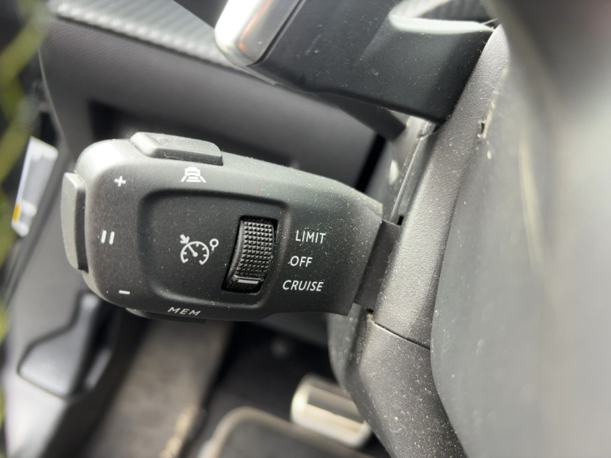 PEUGEOT 2008 GT Pack PT 130 EAT8