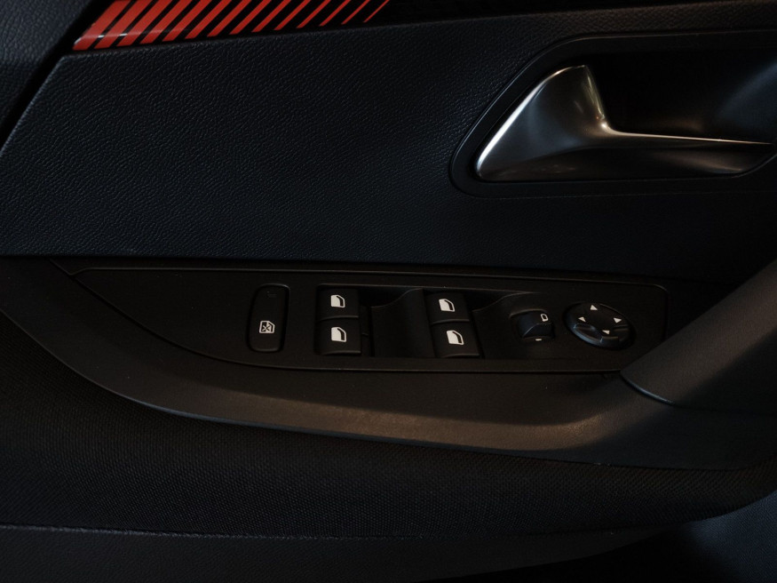 PEUGEOT 2008 Active Pure Tech 100