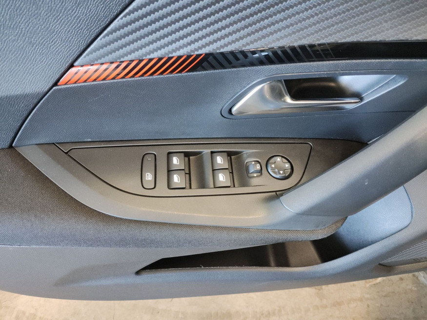 PEUGEOT 2008 Active Pure Tech 100
