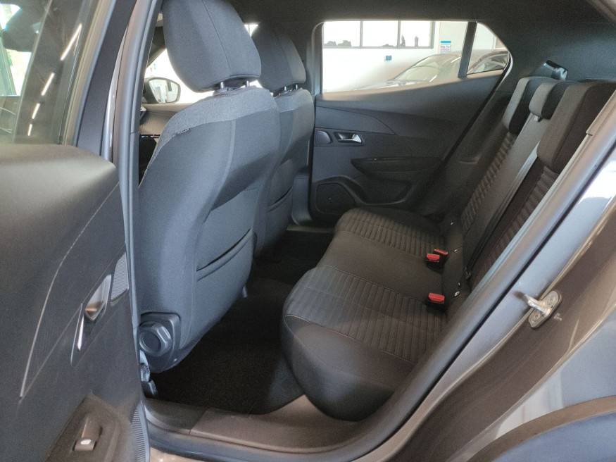 PEUGEOT 2008 Active Pure Tech 100