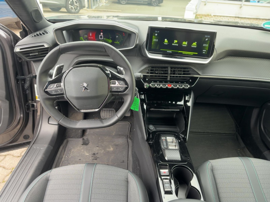 PEUGEOT 2008 Allure Pack PureTech 130 EAT8