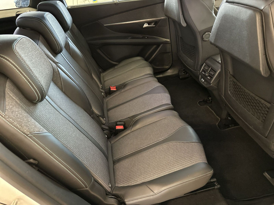 PEUGEOT 5008 Allure Pack BHDi 180 EAT8