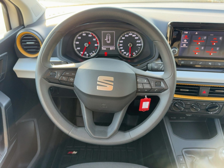 SEAT Ibiza MPI Reference. SHZ,PDC