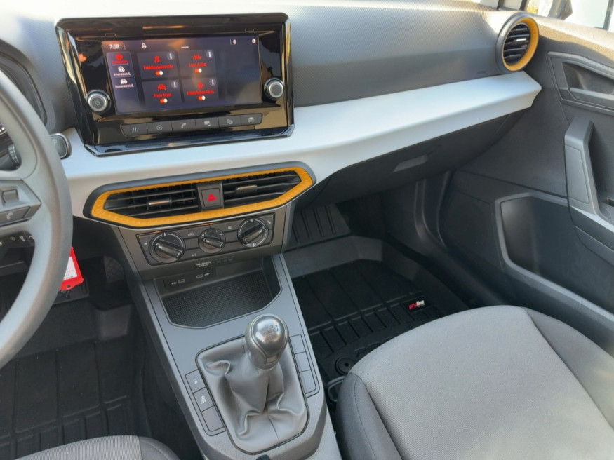 SEAT Ibiza MPI Reference. SHZ,PDC