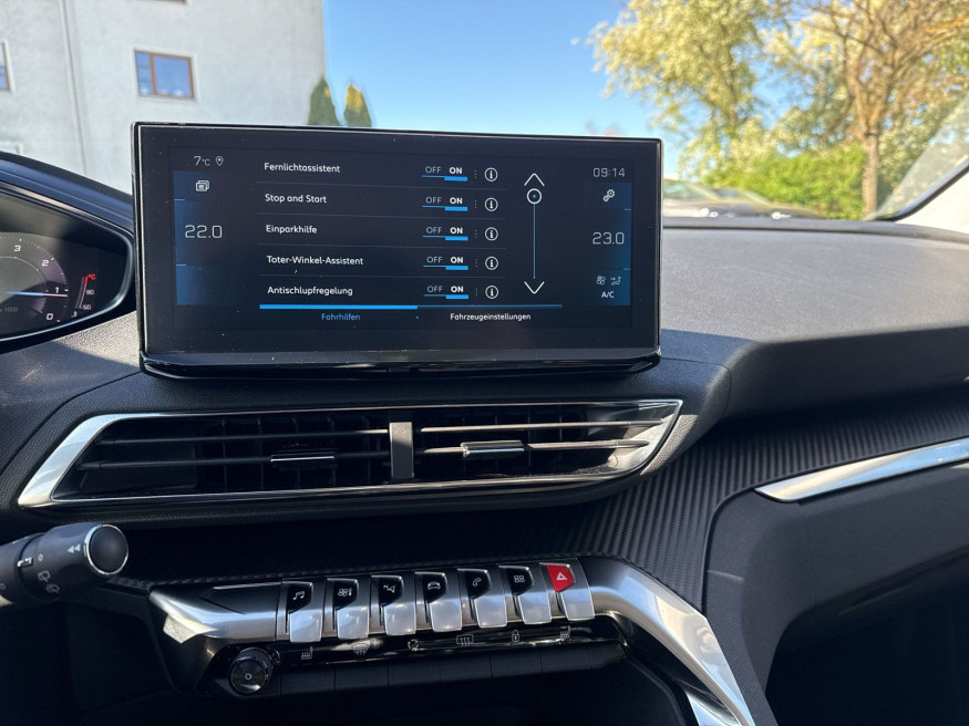 PEUGEOT 5008 Allure BlueHDi 180 EAT8