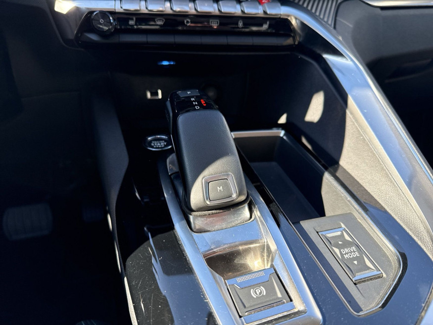 PEUGEOT 5008 Allure BlueHDi 180 EAT8