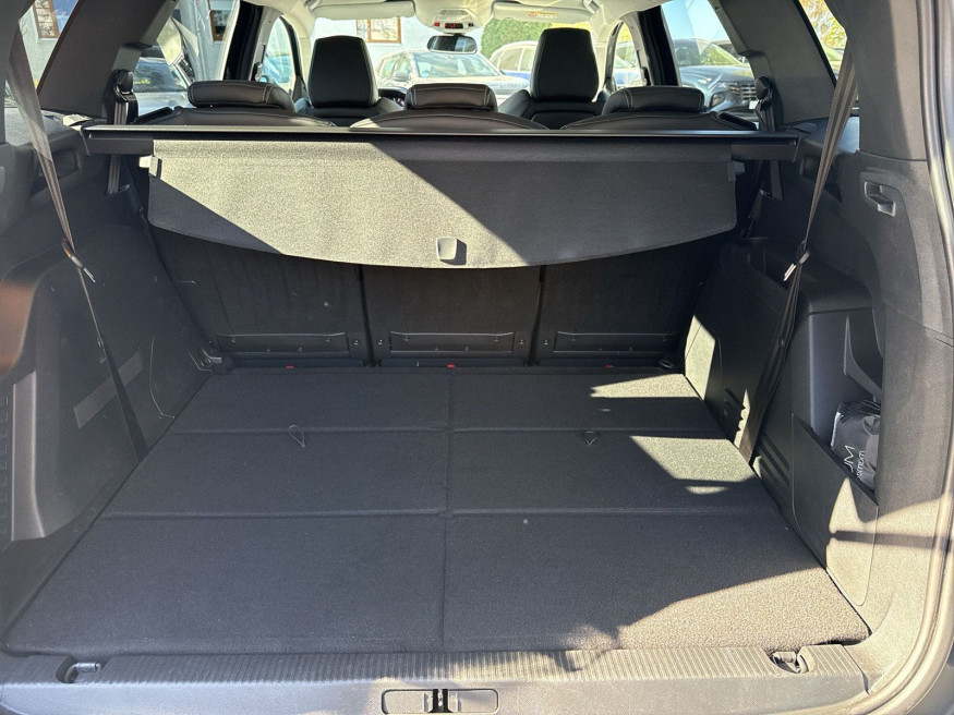 PEUGEOT 5008 Allure BlueHDi 180 EAT8