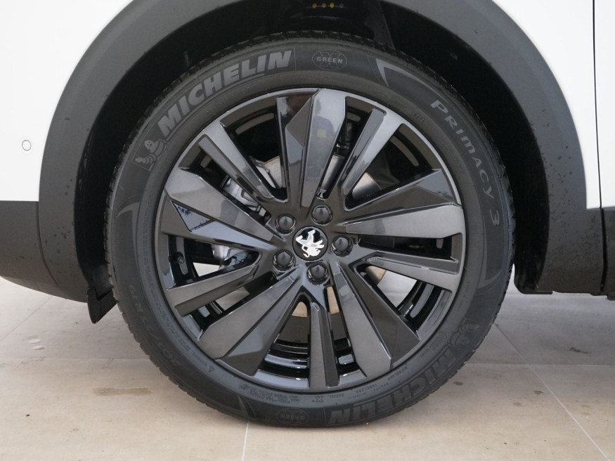 PEUGEOT 3008 GT Pack BlueHDi 130 EAT8,Navi