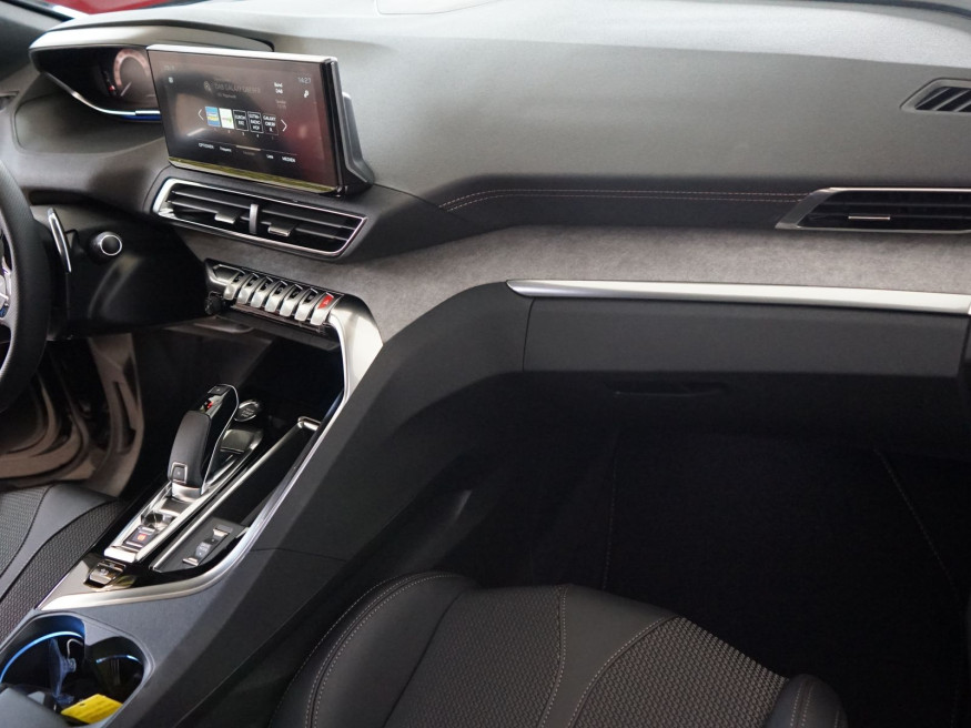 PEUGEOT 3008 GT PureTech 130 EAT8