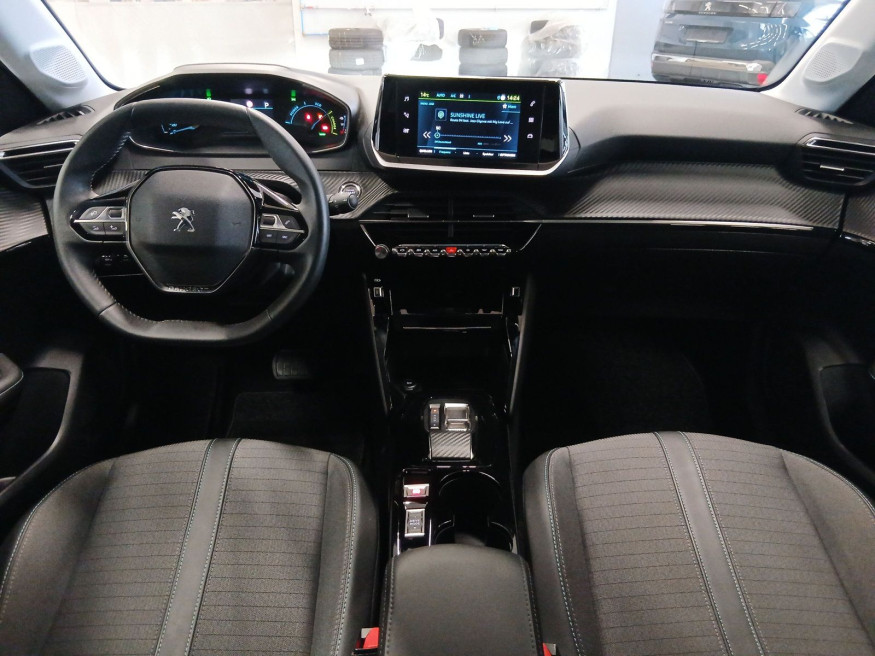 PEUGEOT 208 Allure 136