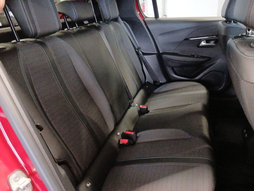 PEUGEOT 208 Allure 136