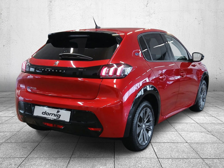 PEUGEOT 208 Allure 136