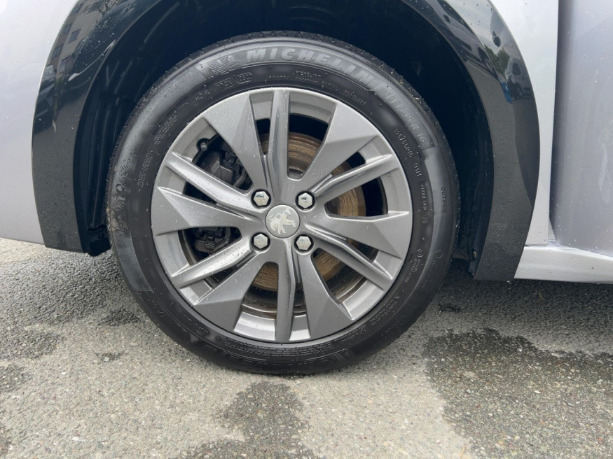 PEUGEOT 208 Active Pack Elektro 136