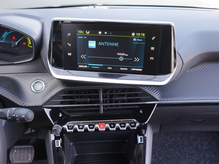 PEUGEOT 208 Active Pack 136 Sitzheizung