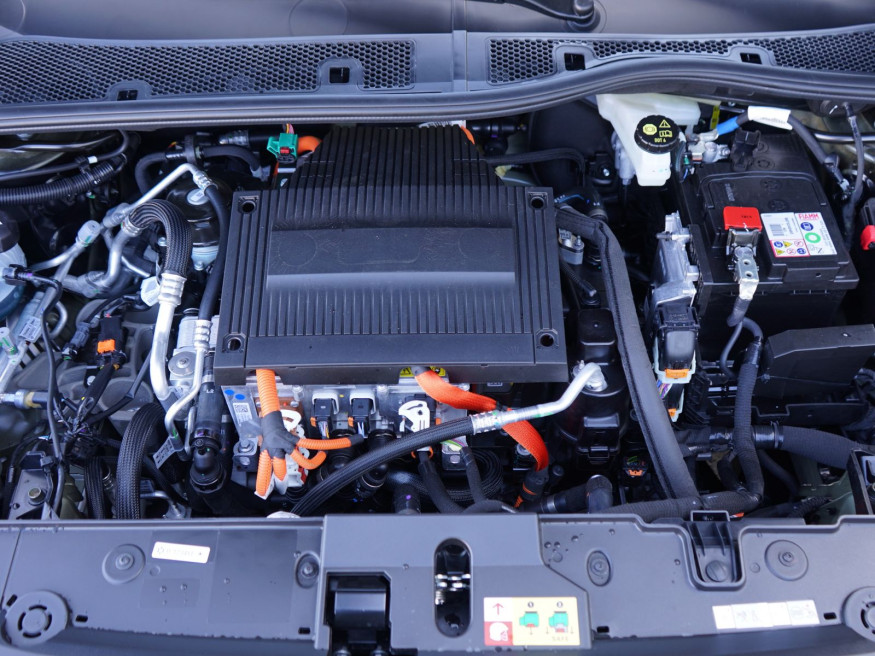 PEUGEOT 208 Active Pack 136 Sitzheizung