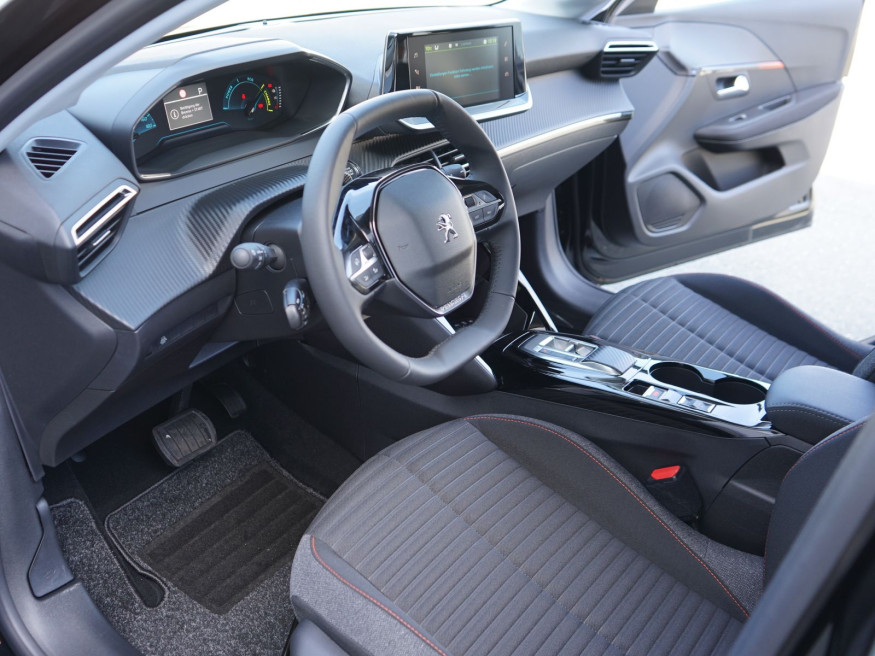 PEUGEOT 208 Active Pack 136 Sitzheizung