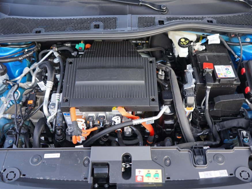 PEUGEOT 208 Active Pack 136PS