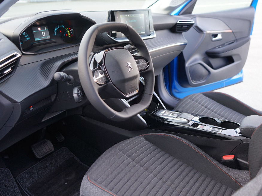 PEUGEOT 208 Active Pack 136PS