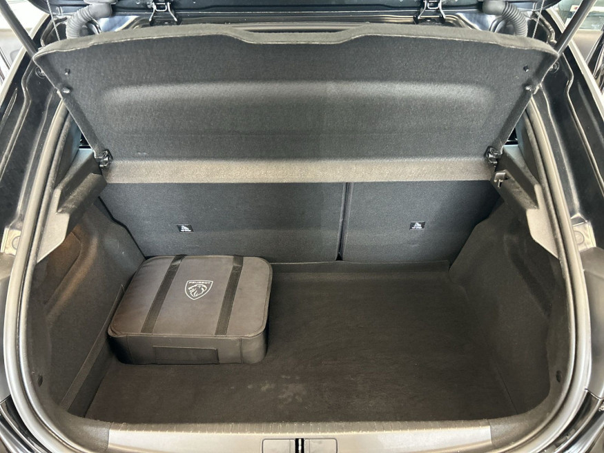 PEUGEOT 208 Active Pack Elektro 136