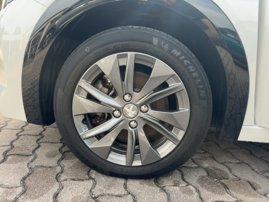 PEUGEOT 208 Allure Pack Elektro 136