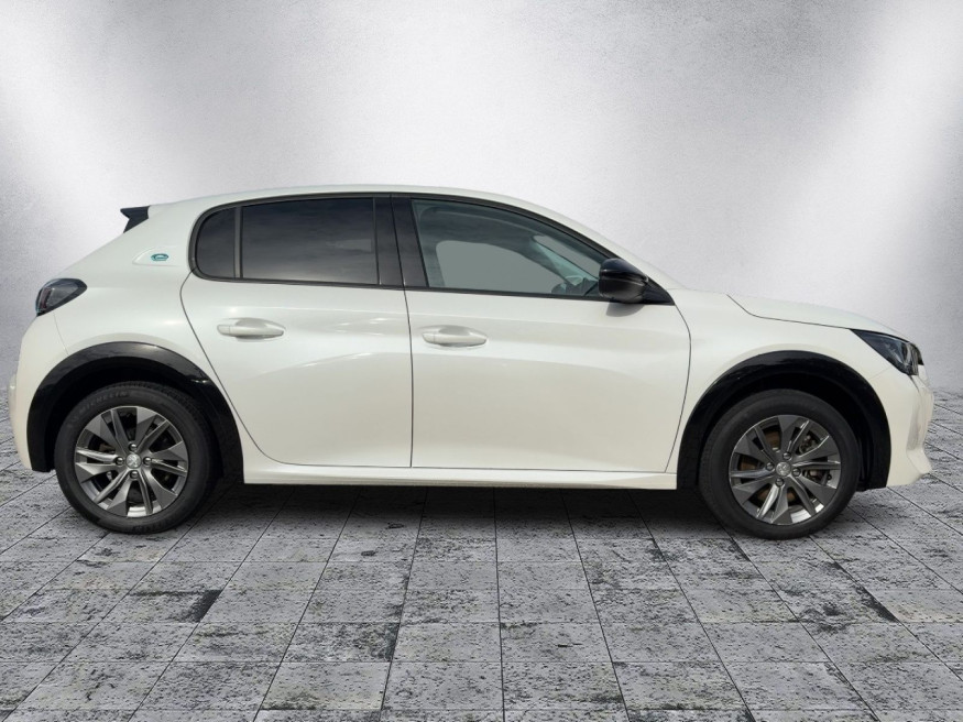 PEUGEOT 208 Allure Pack Elektro 136